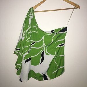 Beautiful Worthington floral green blouse